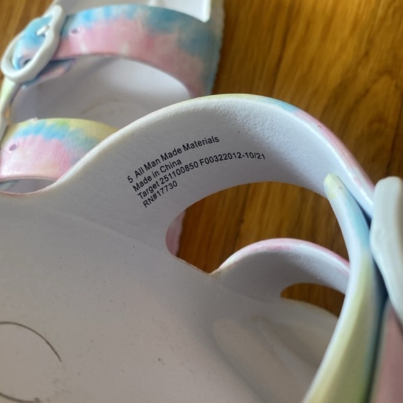Stoney Clover Lane Target Girls Multicolor Tie Dye Sandals Heart Buckle Size 5 - Picture 5 of 6